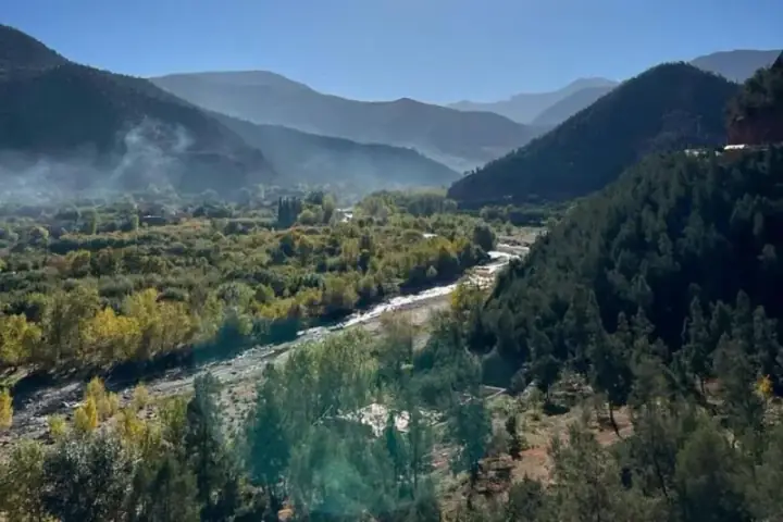 Marrakech : cascade de l'Ourika, montagne de l'Atlas, guide & déjeuner sur la rivière — photo 1 sur Booking.com Attractions