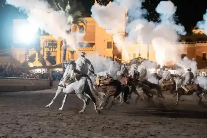 Dîner-spectacle « Fantasia » - Avec transferts - Marrakech — photo 1 sur Ceetiz