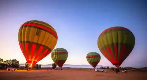 Vol en Montgolfière au-dessus du désert des Jbilets, Marrakech — photo 1 sur 3