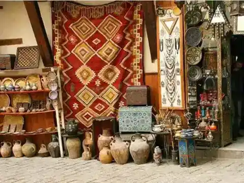 Boutique de tapis et d’artisanat — Responsible Travel