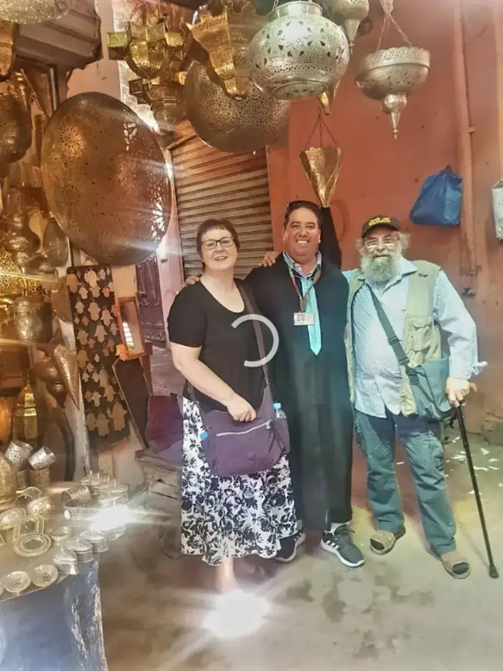 Souks of Marrakech - Half-day Tour — photo 1 sur ToursByLocals
