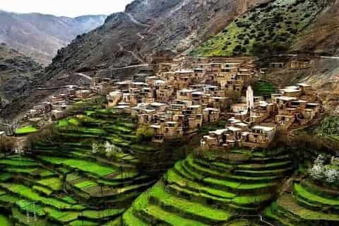 Villages en terrasses dans l’Atlas