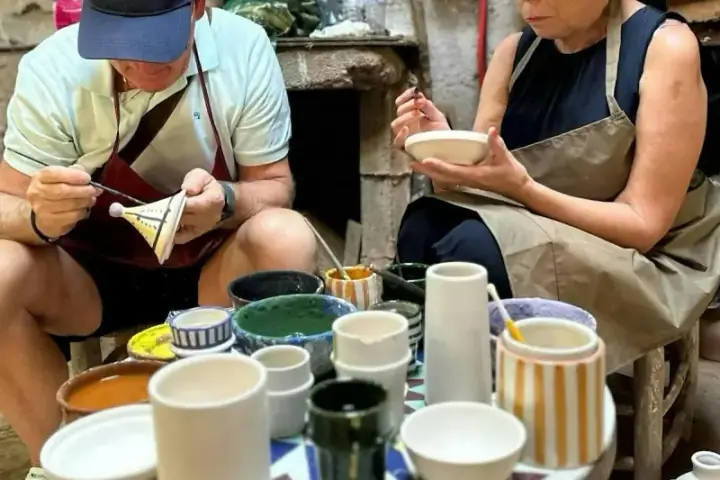 Atelier de poterie marocaine traditionnelle à Marrakech, transferts compris — photo 1 sur TUI Musement