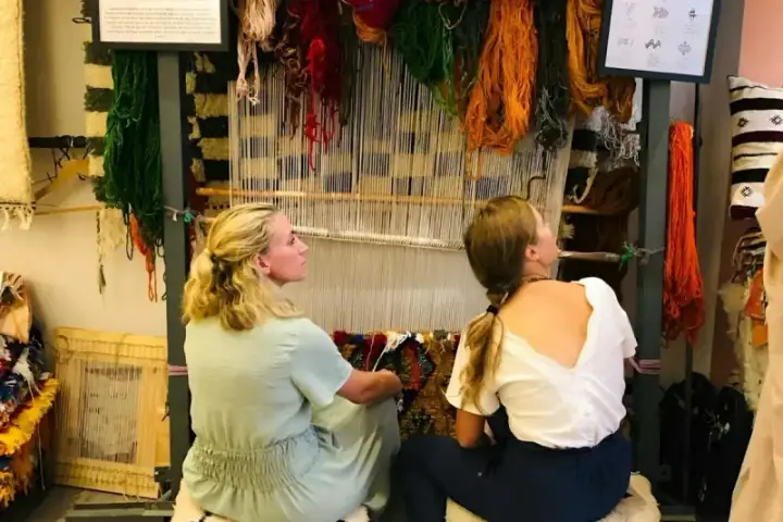 Atelier local de tissage de tapis traditionnels marocains — photo 1 sur TUI Musement